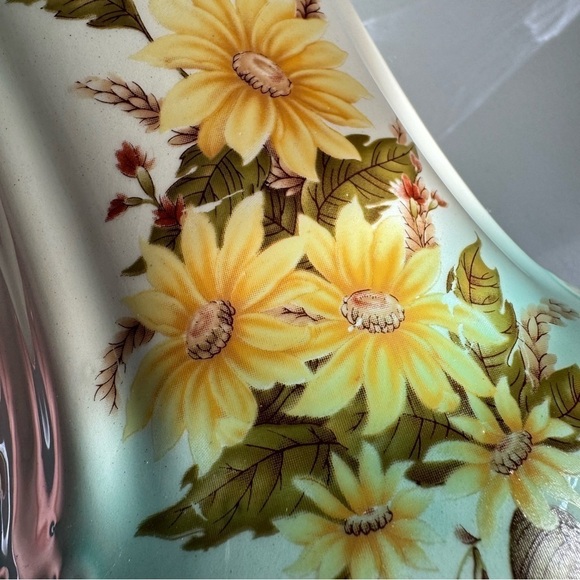 Vintage Floral Vase - Picture 4 of 7